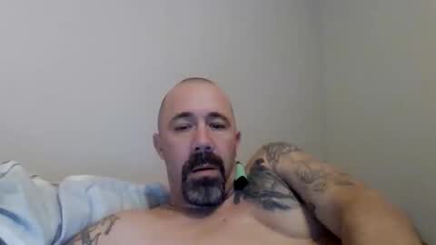 Snapshot of remington543 chatting on February 22, 3:40 am remington543 online show from February 22, 3:40 am