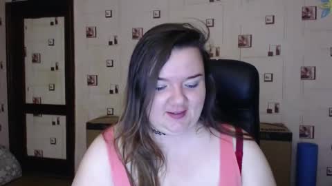 Snapshot of renataoia chatting on December 5, 2:11 pm renataoia online show from December 5, 2:11 pm