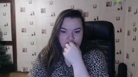 Snapshot of renataoia chatting on February 16, 4:10 pm renataoia online show from February 16, 4:10 pm