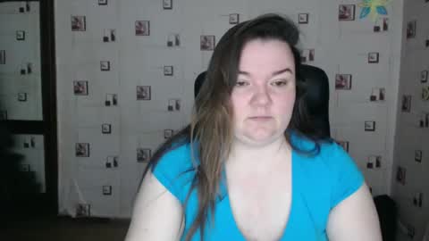 Snapshot of renataoia chatting on February 21, 6:15 pm renataoia online show from February 21, 6:15 pm