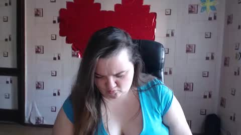 Snapshot of renataoia chatting on March 1, 1:40 pm renataoia online show from March 1, 1:40 pm