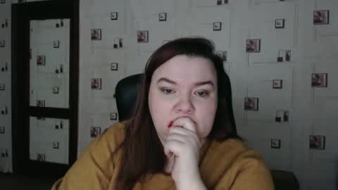 Snapshot of renataoia chatting on February 18, 6:59 pm renataoia online show from February 18, 6:59 pm