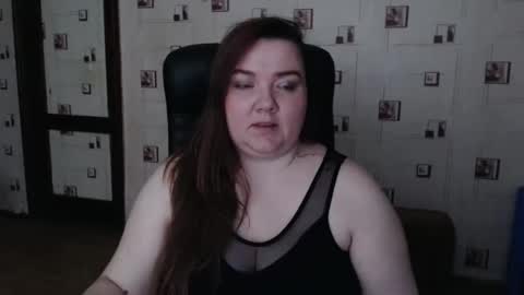 Snapshot of renataoia chatting on March 3, 3:51 pm renataoia online show from March 3, 3:51 pm