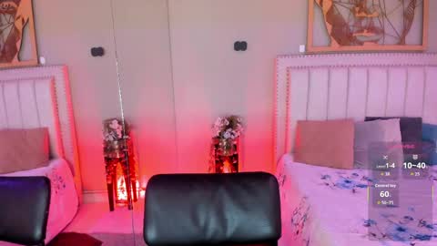 Snapshot of renataruiz_rr chatting on May 8, 12:10 pm online show from May 8, 12:10 pm