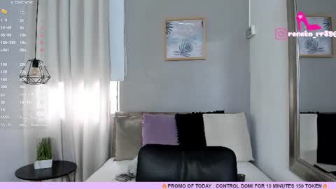 Snapshot of renataruiz_rr chatting on June 10, 12:04 pm online show from June 10, 12:04 pm