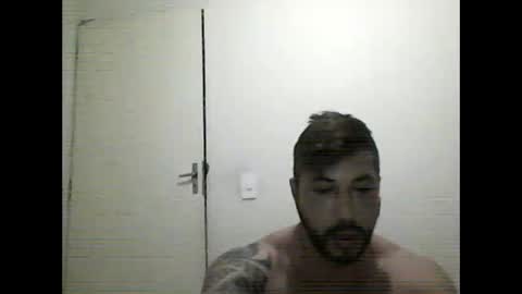 Snapshot of renatocavedon1 chatting on October 28, 8:29 am renatocavedon1 online show from October 28, 8:29 am