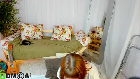 Snapshot of rene_shine chatting on October 18, 9:21 am rene_shine online show from October 18, 9:21 am