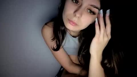renee_loah online show from November 7, 10:21 pm