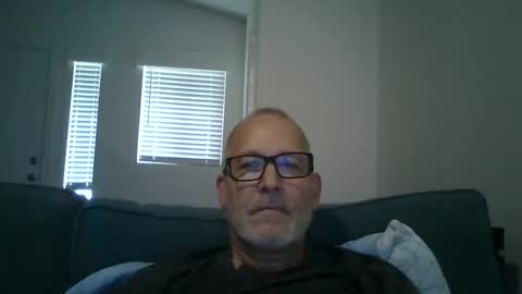Snapshot of renewaz chatting on April 10, 6:12 pm Renewaz online show from April 10, 6:12 pm