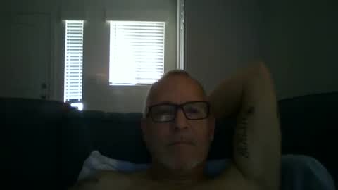 Snapshot of renewaz chatting on April 19, 6:10 pm Renewaz online show from April 19, 6:10 pm