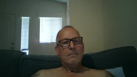 Snapshot of renewaz chatting on April 21, 6:55 pm Renewaz online show from April 21, 6:55 pm
