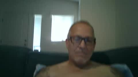Snapshot of renewaz chatting on April 22, 6:53 pm Renewaz online show from April 22, 6:53 pm