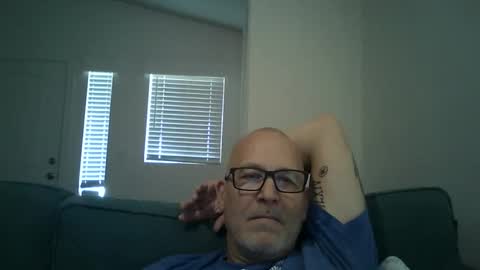 Snapshot of renewaz chatting on April 27, 5:33 pm Renewaz online show from April 27, 5:33 pm