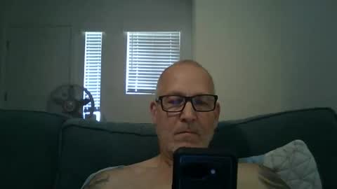 Snapshot of renewaz chatting on May 7, 5:40 pm Renewaz online show from May 7, 5:40 pm