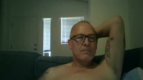Snapshot of renewaz chatting on May 9, 6:35 pm Renewaz online show from May 9, 6:35 pm