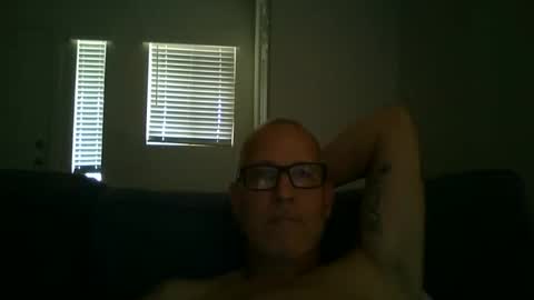 Snapshot of renewaz chatting on May 10, 6:24 pm Renewaz online show from May 10, 6:24 pm