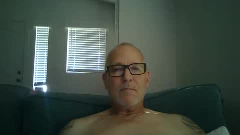 Snapshot of renewaz chatting on May 11, 4:15 pm Renewaz online show from May 11, 4:15 pm