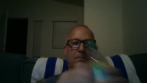 Snapshot of renewaz chatting on May 17, 3:37 am Renewaz online show from May 17, 3:37 am