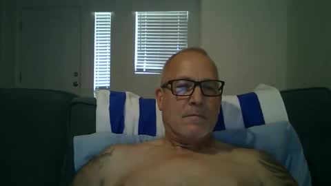 Snapshot of renewaz chatting on May 18, 7:31 pm Renewaz online show from May 18, 7:31 pm