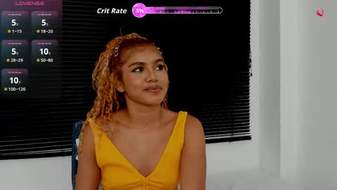 Snapshot of rennatta_sx chatting on May 14, 4:19 am Renata online show from May 14, 4:19 am