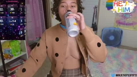 Snapshot of renpuppy chatting on November 9, 2:32 am REN online show from November 9, 2:32 am