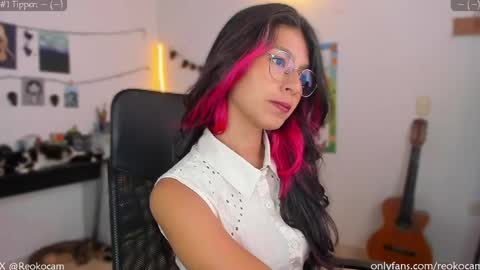 Snapshot of reoko_ chatting on May 21, 7:21 pm Reoko online show from May 21, 7:21 pm