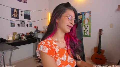 Snapshot of reoko_ chatting on May 28, 8:28 pm Reoko online show from May 28, 8:28 pm