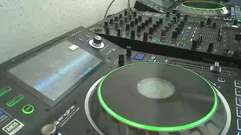 Snapshot of reticuli chatting on December 17, 5:26 pm GearPorn online show from December 17, 5:26 pm