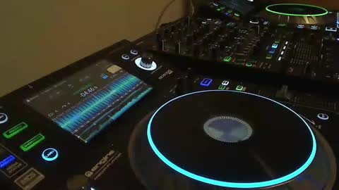 Snapshot of reticuli chatting on December 21, 11:13 pm GearPorn online show from December 21, 11:13 pm