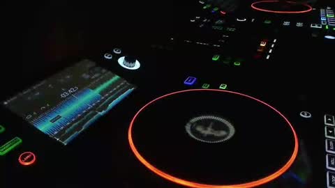 Snapshot of reticuli chatting on February 28, 1:05 am GearPorn online show from February 28, 1:05 am