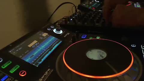 Snapshot of reticuli chatting on October 11, 1:05 am GearPorn online show from October 11, 1:05 am