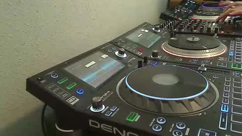 Snapshot of reticuli chatting on October 13, 7:25 pm GearPorn online show from October 13, 7:25 pm