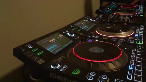 Snapshot of reticuli chatting on October 18, 12:57 am GearPorn online show from October 18, 12:57 am