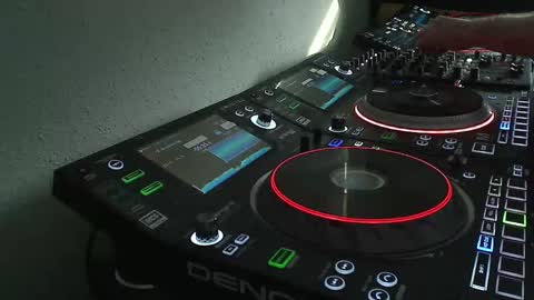 Snapshot of reticuli chatting on October 18, 8:53 pm GearPorn online show from October 18, 8:53 pm