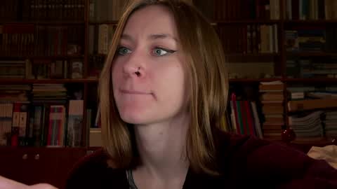 Snapshot of retromarie chatting on April 11, 8:46 pm Rie online show from April 11, 8:46 pm