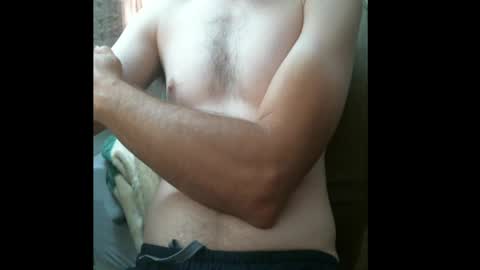 Snapshot of reubendics chatting on April 26, 1:42 pm BigDinAZ online show from April 26, 1:42 pm