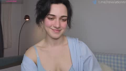 Snapshot of revalation_ chatting on April 20, 3:37 pm Ewiwi online show from April 20, 3:37 pm