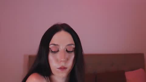 Snapshot of revealyourdarkdesires chatting on September 28, 9:09 pm revealyourdarkdesires online show from September 28, 9:09 pm