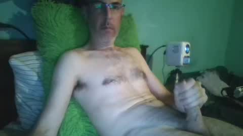 Snapshot of reyes_albert2006 chatting on September 17, 11:12 am reyes_albert2006 online show from September 17, 11:12 am