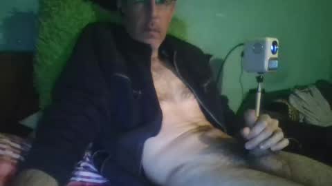 reyes_albert2006 online show from February 16, 11:06 am