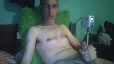 reyes_albert2006 online show from March 9, 4:27 am