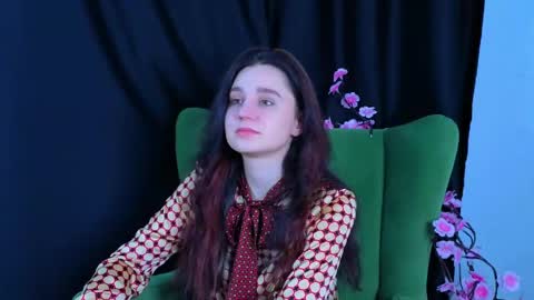 reynaedge online show from June 3, 7:44 am