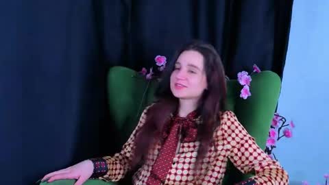 reynaedge online show from June 3, 2:33 pm