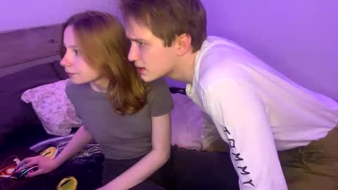 Snapshot of reynasweet_ chatting on May 5, 7:33 pm Lola online show from May 5, 7:33 pm