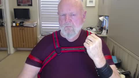 Snapshot of rfreitag01 chatting on November 6, 8:21 pm rfreitag01 online show from November 6, 8:21 pm