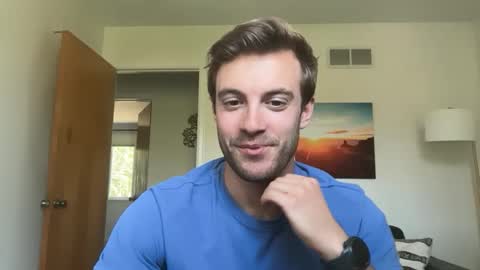 Snapshot of rguy114 chatting on May 4, 6:04 pm Ryan online show from May 4, 6:04 pm