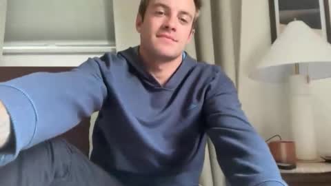 Snapshot of rguy114 chatting on May 6, 6:02 pm Ryan online show from May 6, 6:02 pm
