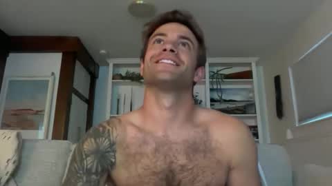 Snapshot of rguy114 chatting on May 18, 6:58 pm Ryan online show from May 18, 6:58 pm
