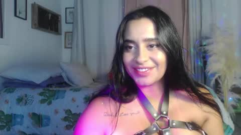 Snapshot of rhaenyra_ chatting on February 14, 11:31 pm Rhaenyra online show from February 14, 11:31 pm