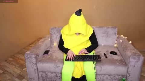 Snapshot of rheamoonn chatting on March 3, 9:37 am Grace online show from March 3, 9:37 am